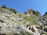 Verso il canalino che porta alla sella......